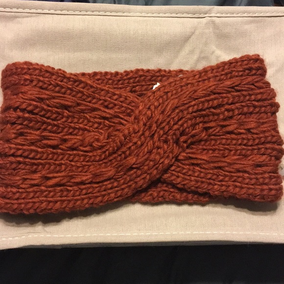 Accessories - Knitted Headwrap BNWT